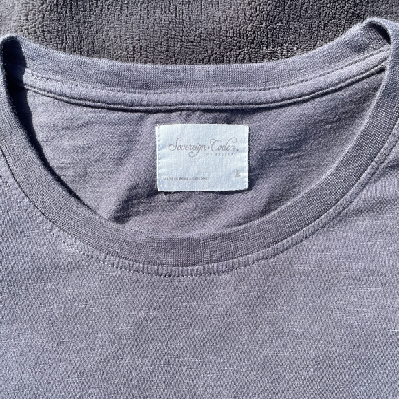 T-shirt - Picture 3 of 3